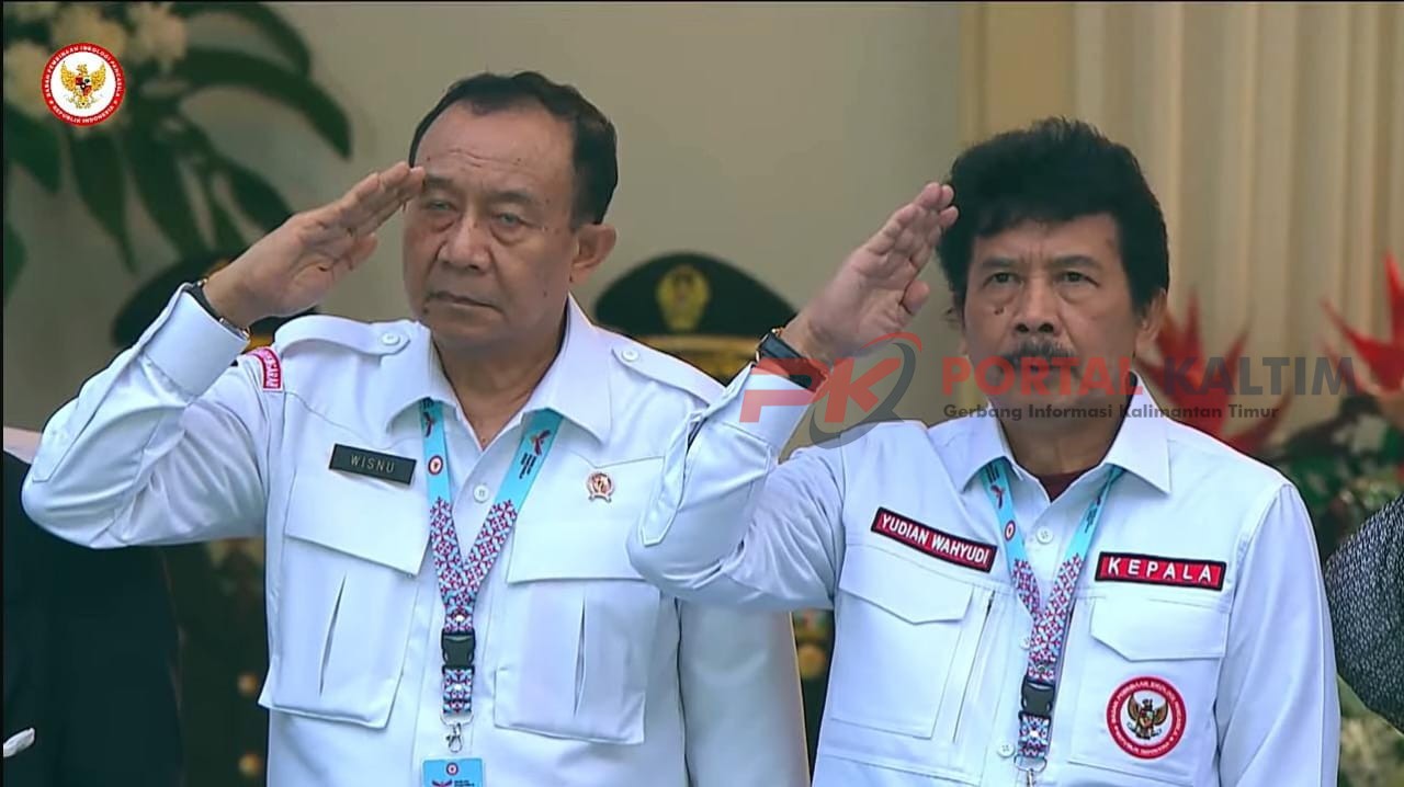 Kepala Badan Pembinaan Ideologi Pancasila Republik Indonesia (BPIP RI) Yudian Wahyudi (kanan)