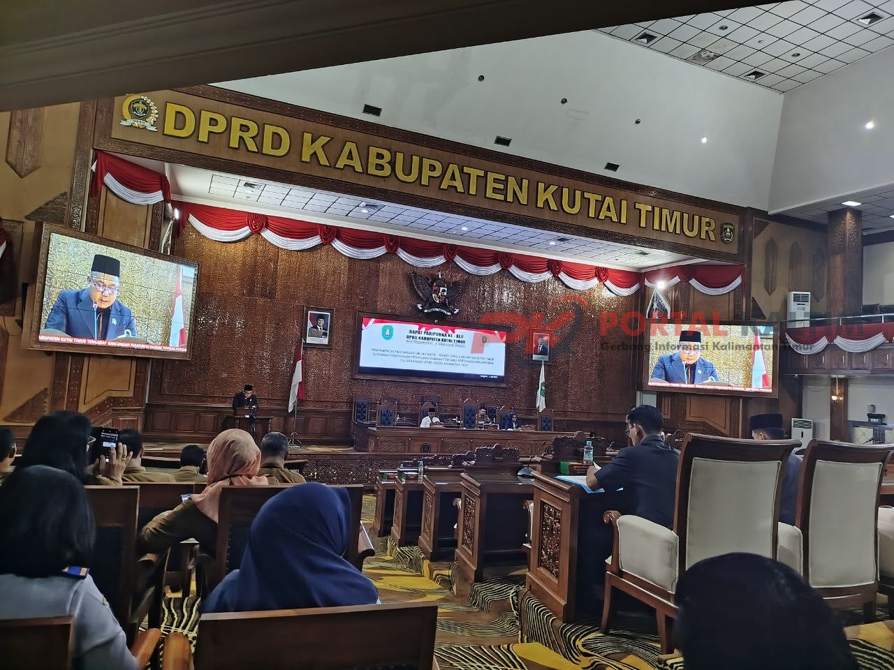 Suasana Rapat Paripurna DPRD Kutim Ke-42