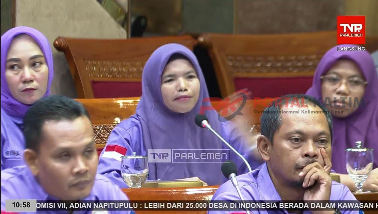 Tangkapan layar perwakilan guru honorer R4 yang menceritakan nasib mereka di RDPU Komisi X DPR RI bersama Ikatan Pendidikan Nusantara dan PB PGRI di Ruang Sidang Parlemen DPR RI