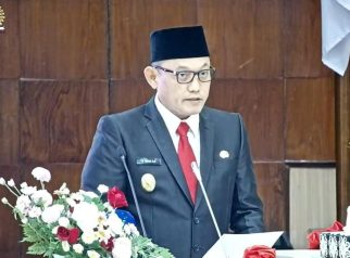 Wagub Kaltim Seno Aji