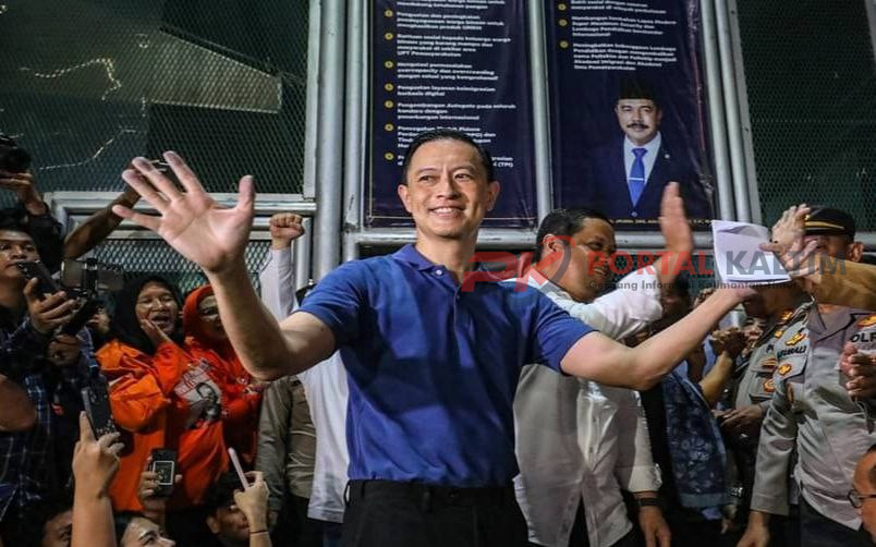 Suasana Tom Lembong Keluar dari LP Cipinang Jakarta dari Media Indonesia