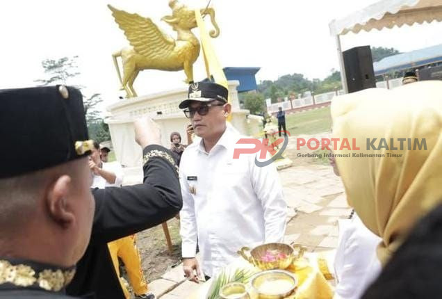 Patung Lembuswana di Stadion Palaran, Samarinda. (Ist)
