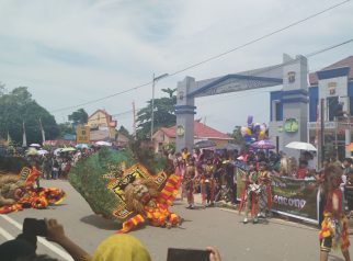 Penampilan pertunjukan Reog Ponorogo oleh Margo Kencono pada Kirab Budaya