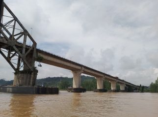 Jembatan Mahulu di Samarinda.