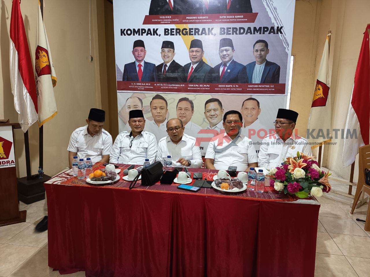 Suasana Perayaan Hari Ulang Tahun Gerindra Yang ke-18 Tahun Di DPC Kutai Timur