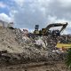 Tempat Pembuangan Akhir (TPA) Manggar yang masih open dumping.