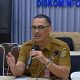 Kepala Diskominfo Kalimantan Timur Muhammad Faisal saat memberikan klarifikasi terkait isu pembelian kursi pijat untuk Gubernur Kaltim.