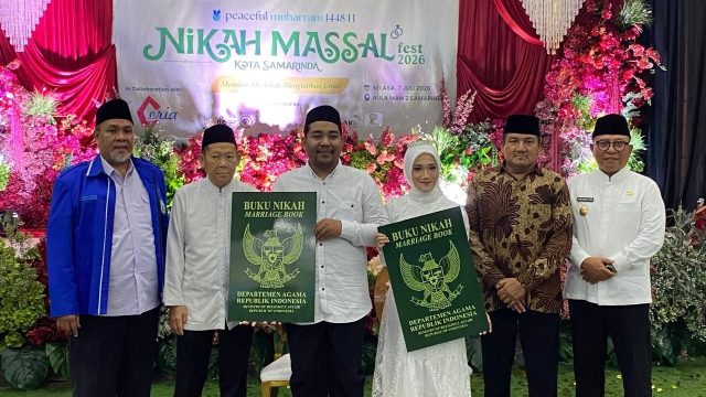 Nikah Massal "Peaceful Muharram 1488 H" di MAN 2 Samarinda.