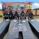 Jaringan Advokasi Tambang (JATAM) Kaltim bersama koalisi masyarakat sipil menggelar aksi di depan Polresta Samarinda