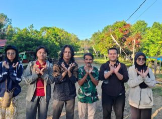 TIM PKM RSH Universitas Mulawarman Bersama Kepala Adat