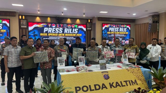 Konferensi Pers hasil Operasi Antik Mahakam 2026, di Gedung Mahakam Polda Kaltim.
