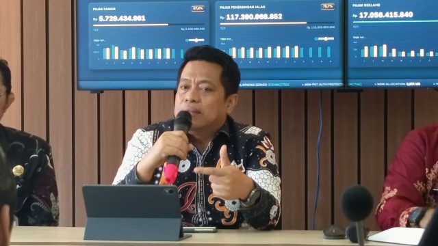 Plt Kepala Bapenda Kota Balikpapan, Irfan Taufi Menyampaikan Program Relaksasi Penghapusan Denda PBB pada Kamis, (3/9/2026).