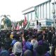 Situasi unjuk rasa Gerakan Rakyat Menggugat di Kantor Gubernur Kaltim pada Rabu (21/10/2026).